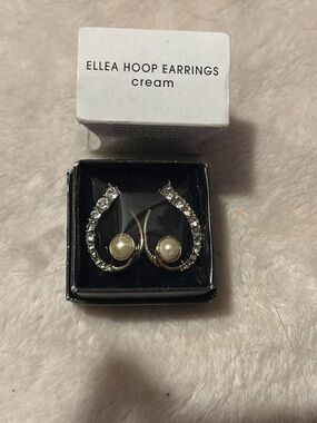 Elle Cream Pearl and Crystal Curve Hoop Earrings